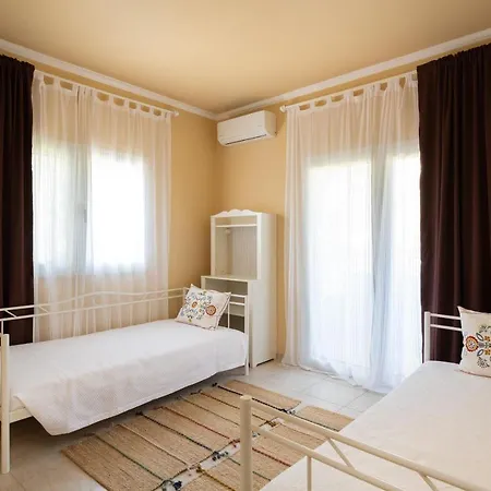 Villa - 1st Floor